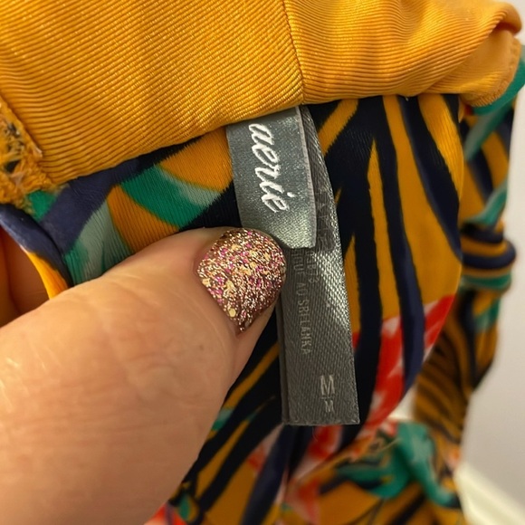 Aerie Yellow Orange Pineapple Tropical Wide Strap Scoop Bikini Top size M - Picture 5 of 13